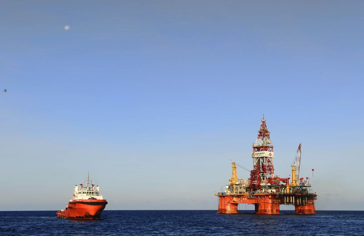 Нефтяная вышка в Южно-Китайском море