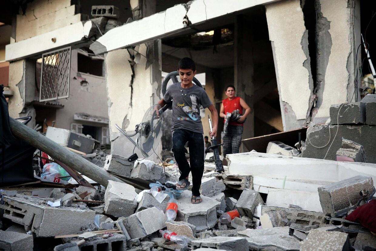 Последствия обстрела сектора Газы. 17 июля 2014