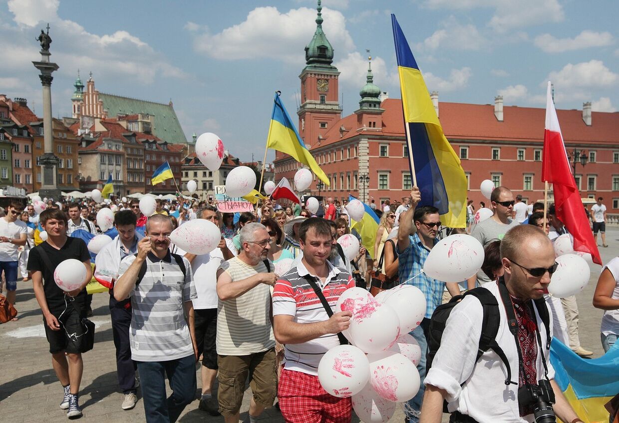Акция протеста в Варшаве против действий России на Украине