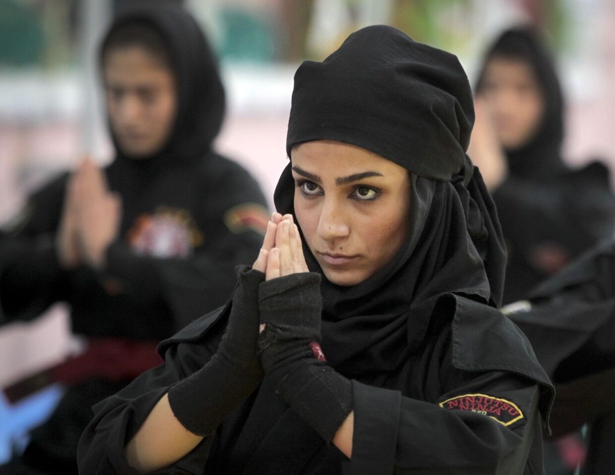 Женщины практикуют нинджутсу в пригороде Тегерана Кередже