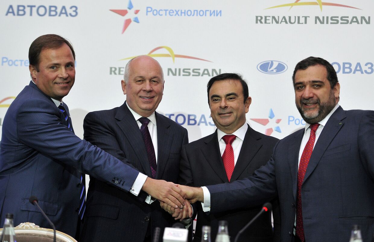 Подписание соглашения между ОАО АвтоВАЗ и Renault-Nissan