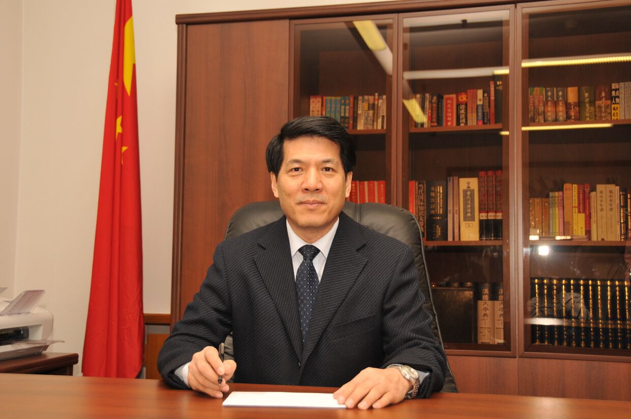 Чрезвычайный и Полномочный Посол КНР в РФ Ли Хуэй
