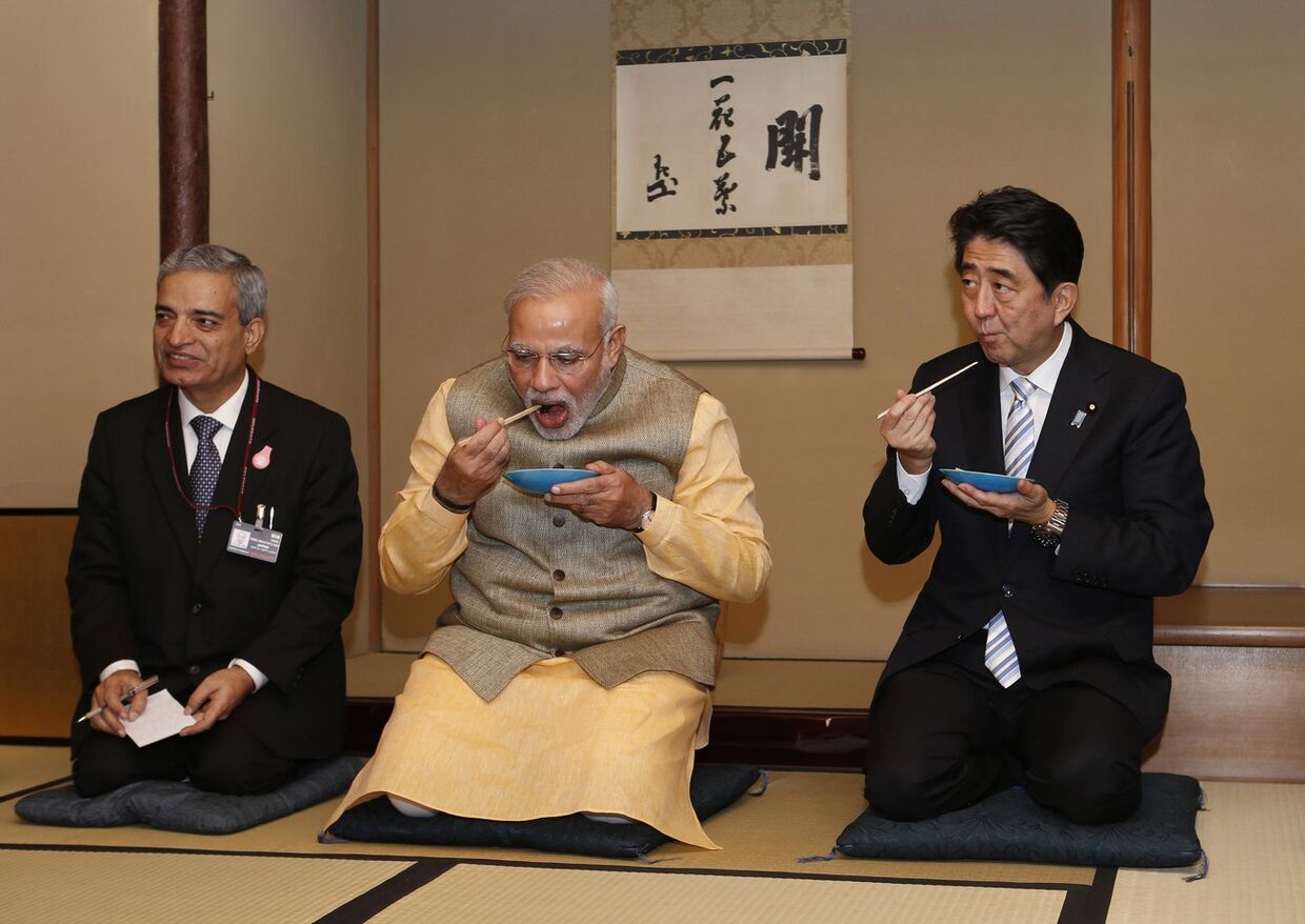 Встреча премьер-министра Индии Нарендры Моди с премьер-министром Японии Синдзо Абэ