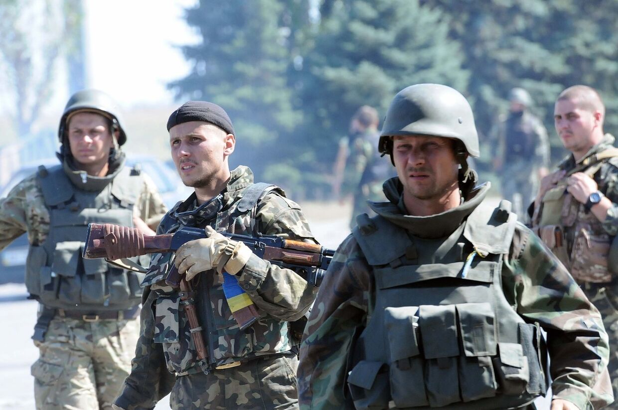 Украинские солдаты в Мариуполе