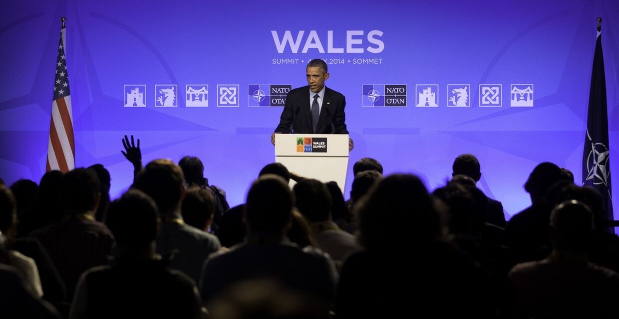 Президент США Барак Обама выступает на саммите НАТО в Уэльсе