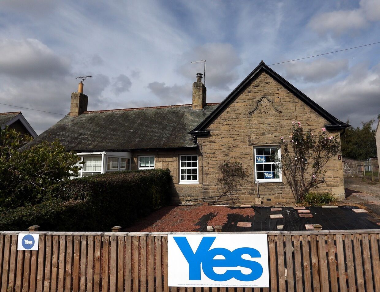 Знак Yes на доме сторонника независимости Шотландии