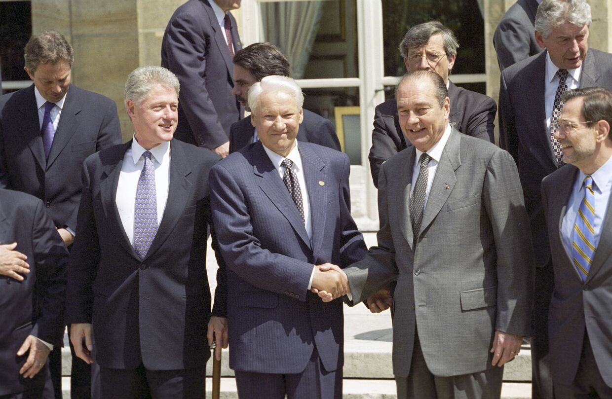 Билл Клинтон, Борис Ельцин, Жак Ширак после подписания Основополагающего акта «Россия - НАТО» 