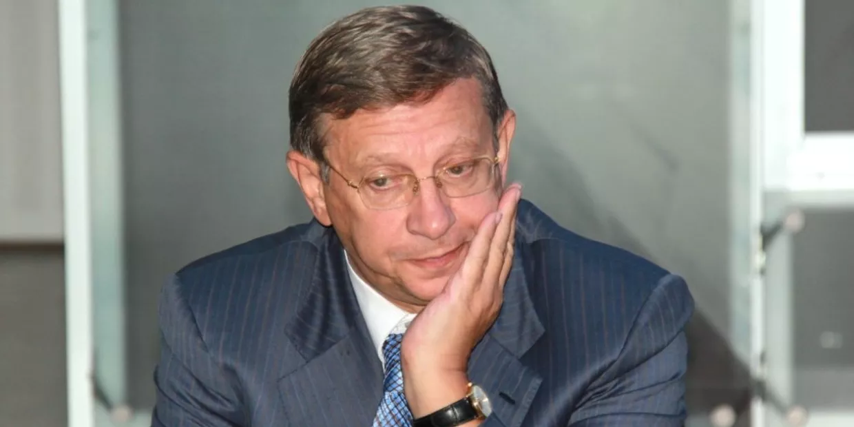 Председатель совета директоров АФК Система Владимир Евтушенков на встрече с журналистами в Нью-Дели