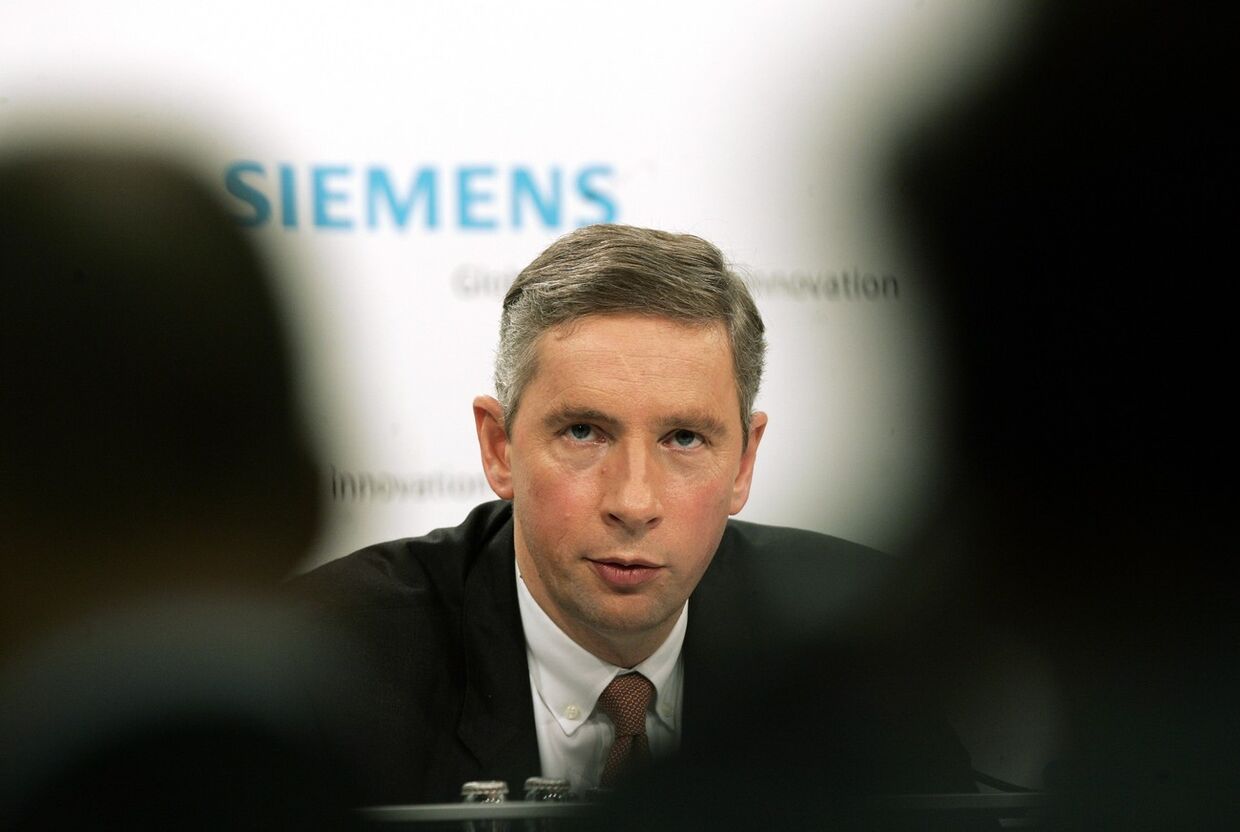 Бывший глава Siemens Клаус Кляйнфельд