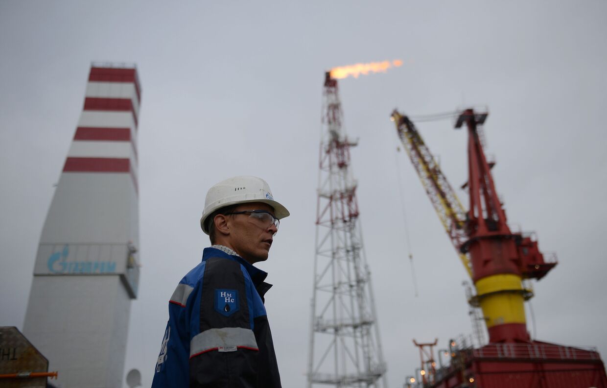 Нефтяная платформа «Приразломная» в Печорском море
