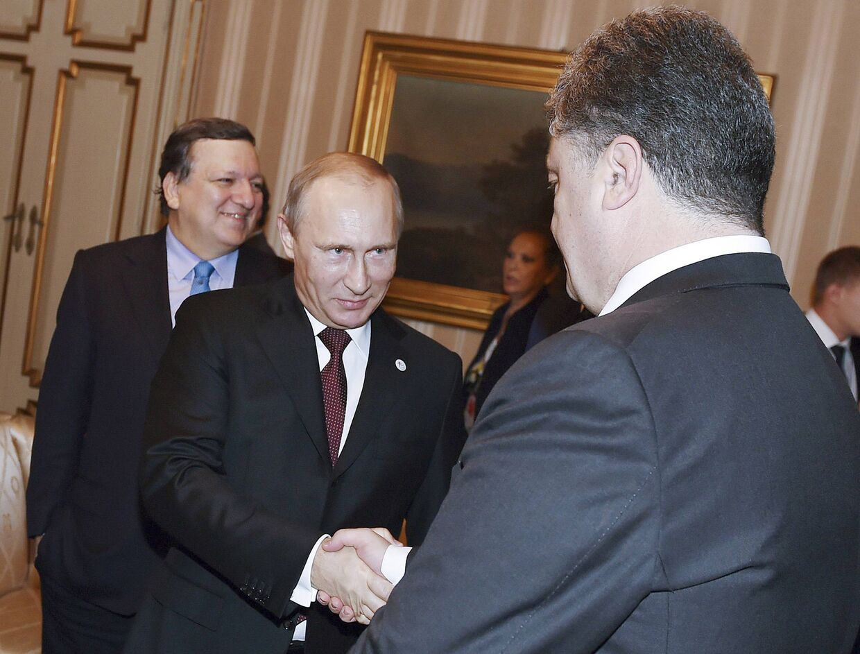 Встреча Владимира Путина и Петра Порошенко в Милане