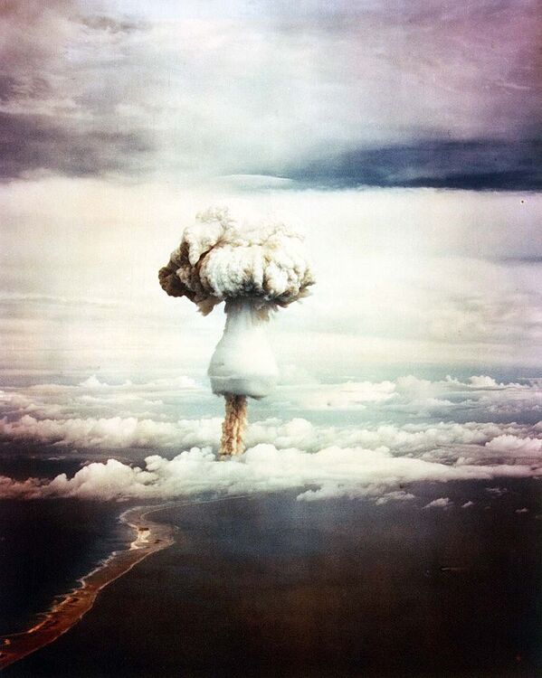 Взрыв устройства «Джордж», первый в истории ядерный взрыв, 9 мая 1951 года