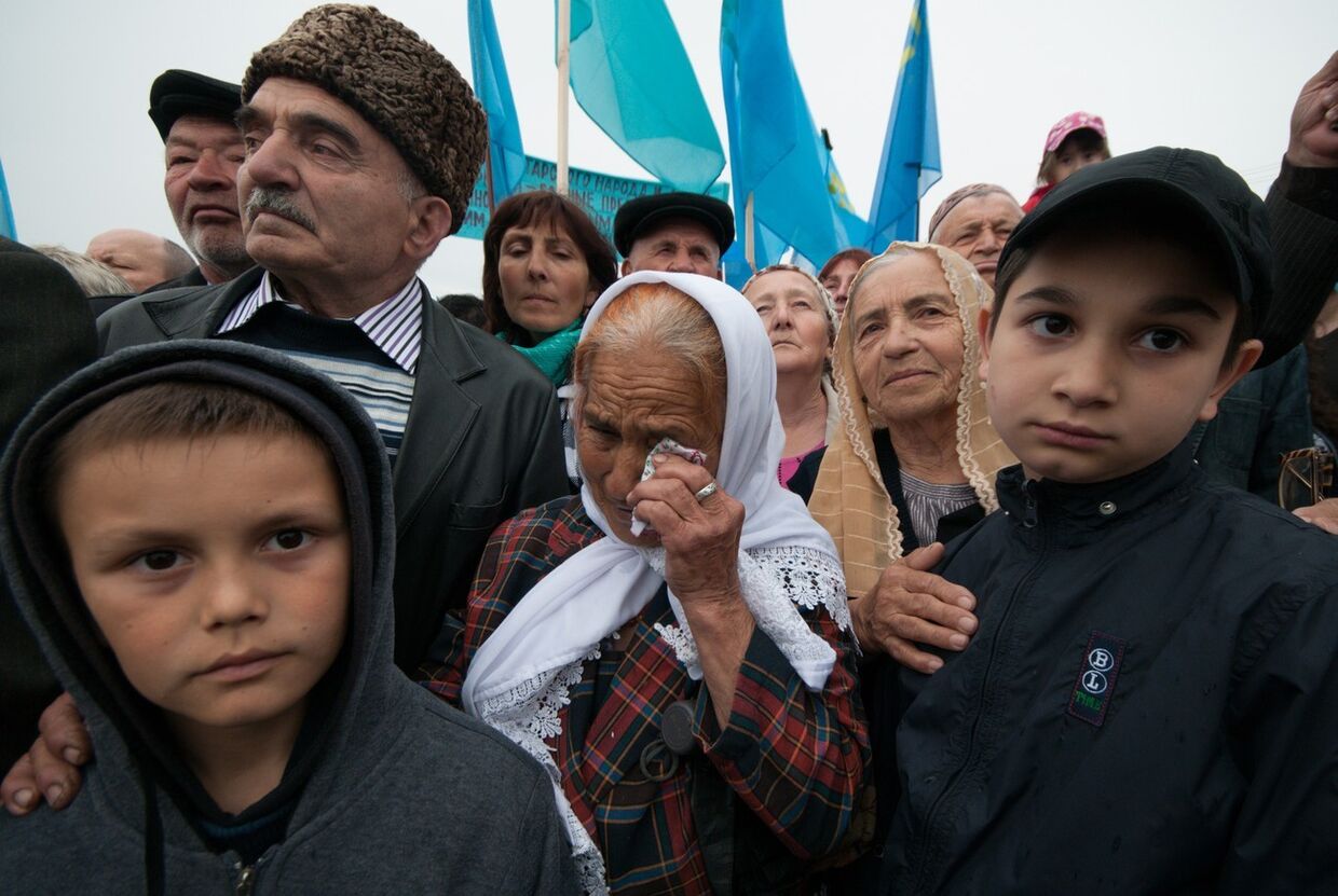 Крымские татары на митинге, посвященном семидесятилетию депортации, в Симферополе