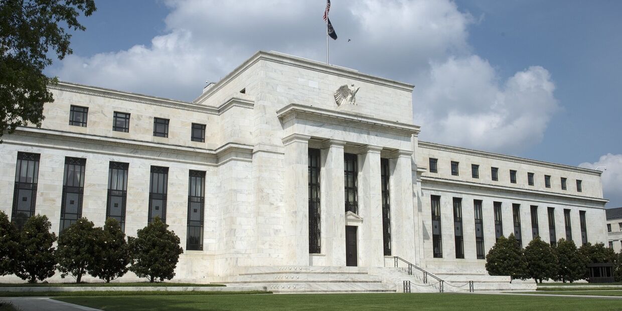 Здание Федерального резерва в Вашингтоне 