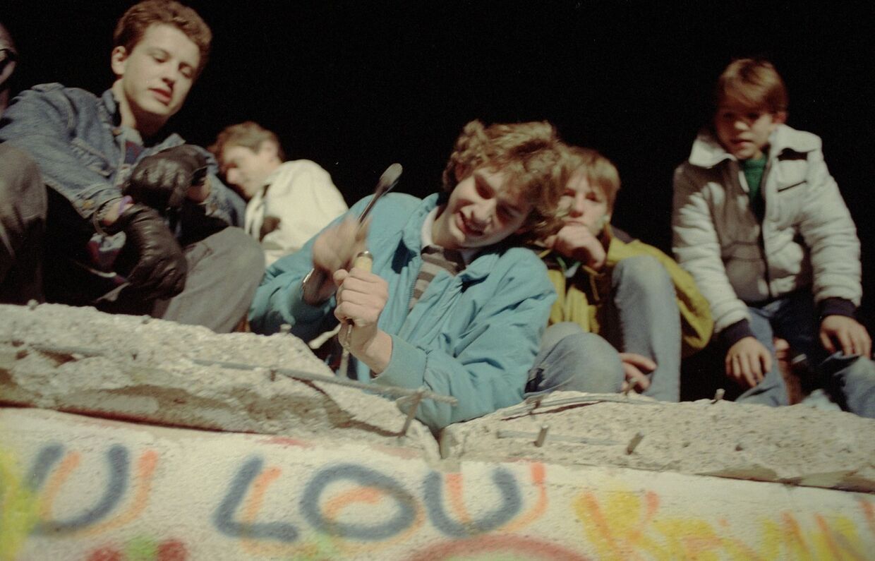 Падение Берлинской стены, 10 ноября 1989 года