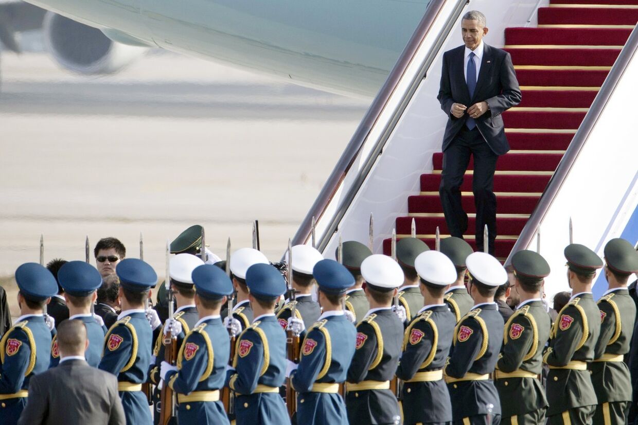 Барак Обама прибыл на саммит АТЭС в Пекине