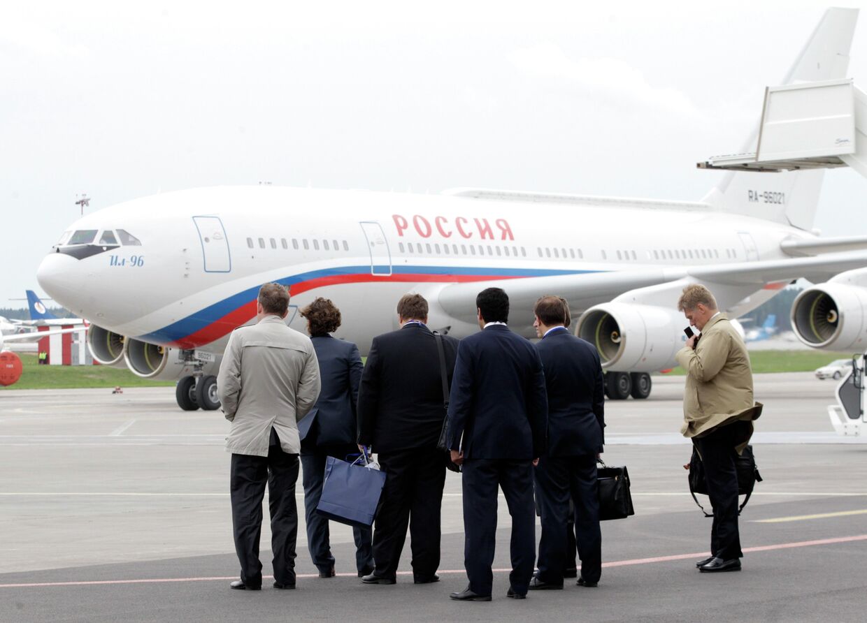 Самолет президента России Владимира Путина в аэропорту Минска