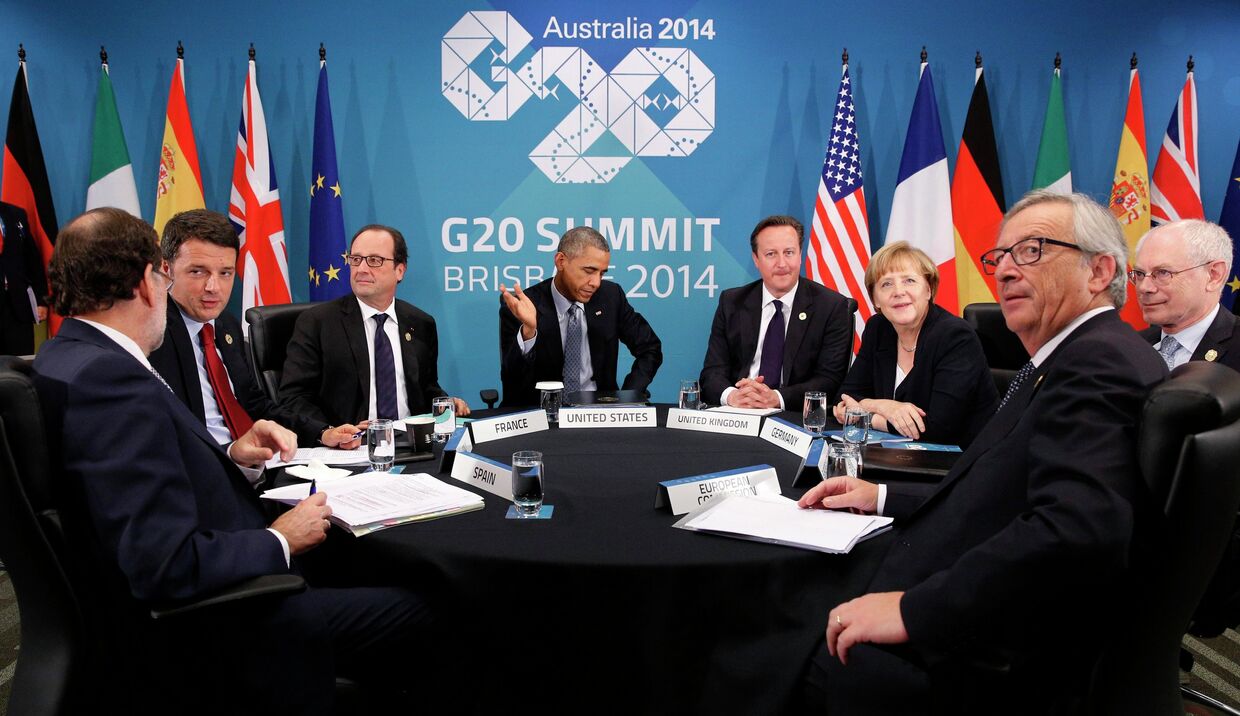 Барак Обама, Франсуа Олланд,Ангела Меркель, Дэвид Кэмерон, Маттео Ренци, Мариано Рахой, Херман ван Ромпей, Жан Клод Юнкер перед встречей по Украине 16 ноября 2014 года
