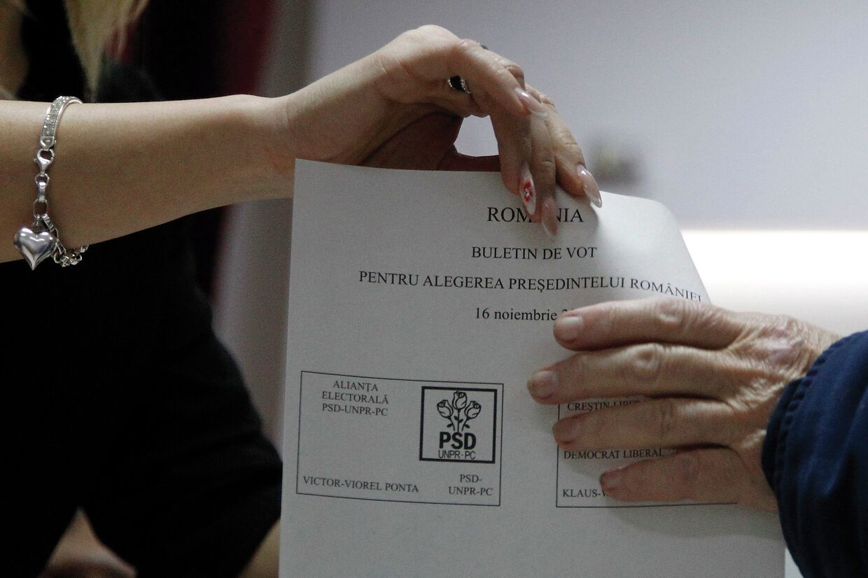Президентские выборы в Румынии. На избирательном участке в Бухаресте