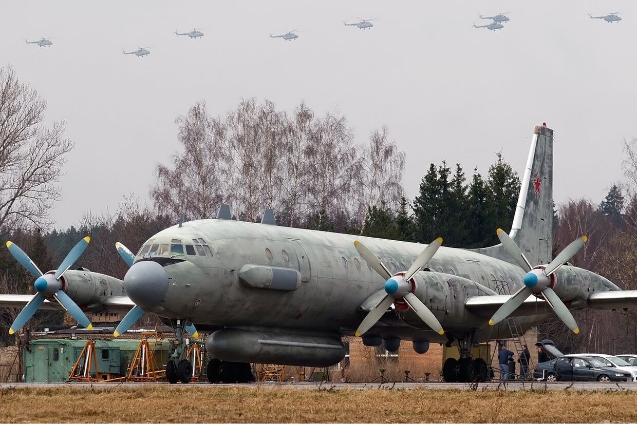 Самолет Ил-20М