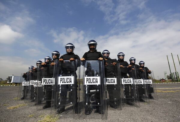 Оперативная группа полиции Мехико на своей базе