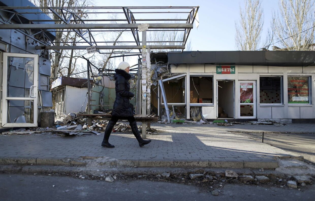 Разрушенные магазины в Донецке