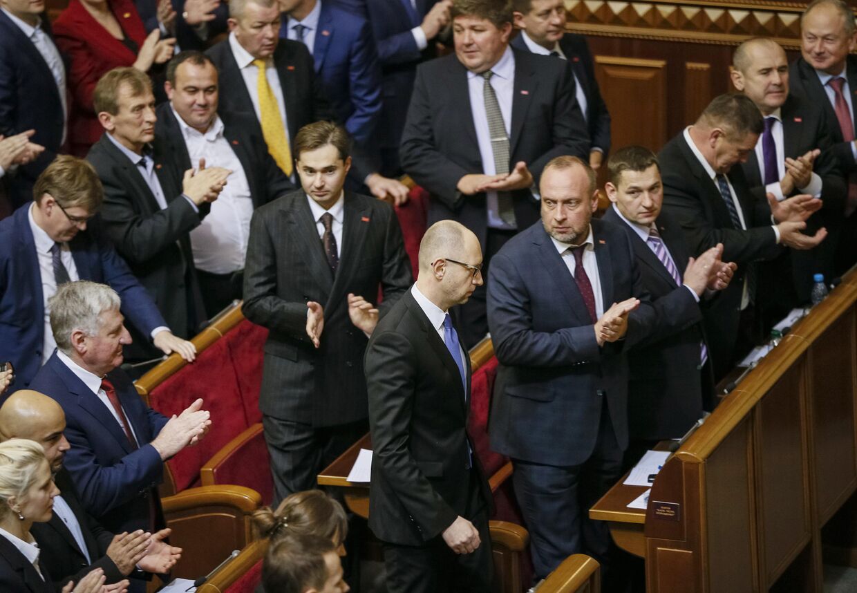 Арсений Яценюк на первом заседании Верховной рады VIII созыва