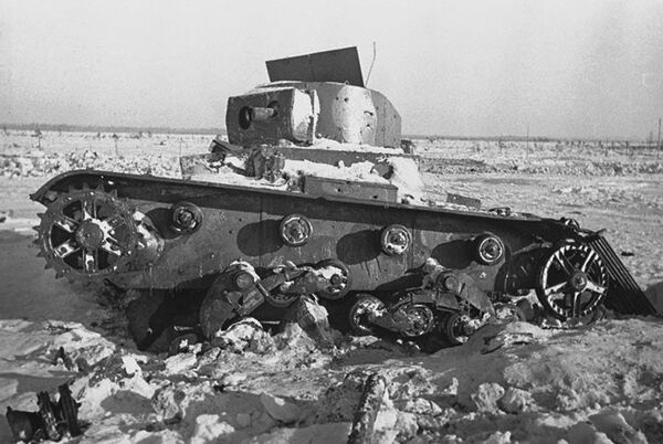 Разрушенный финский танк