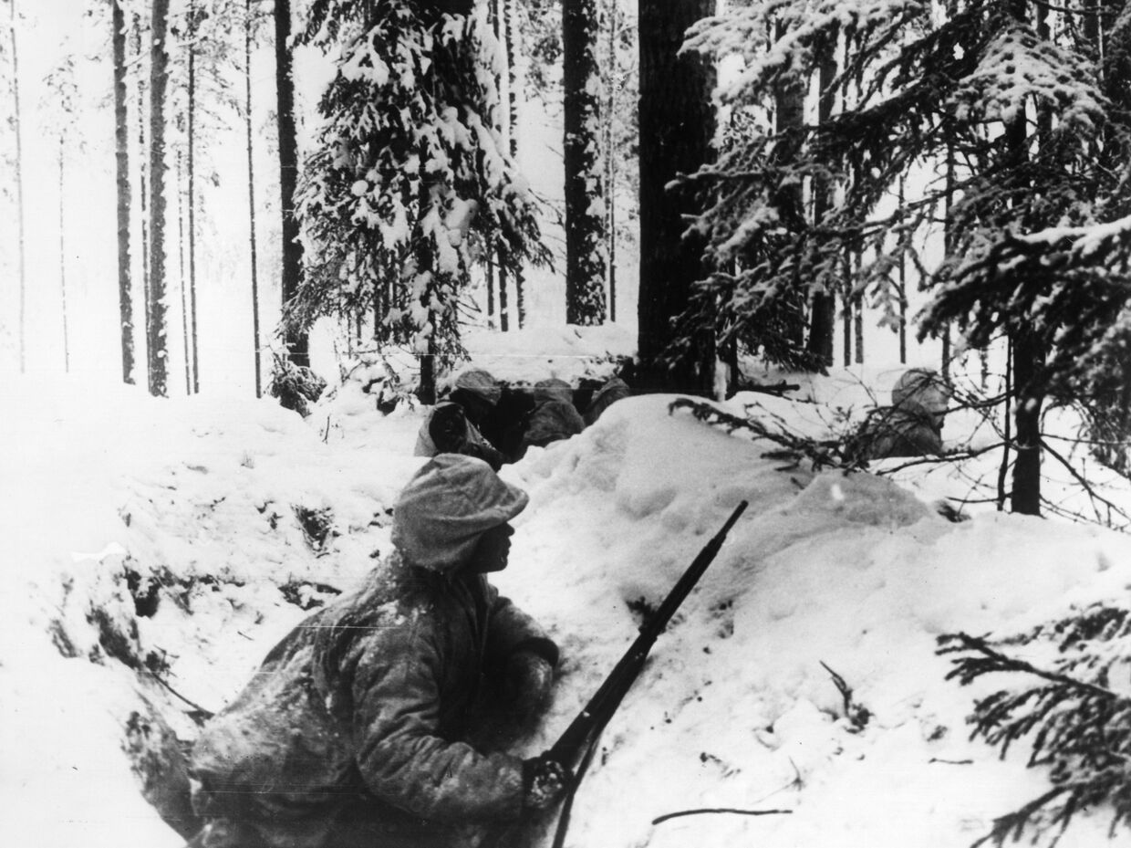 Финские солдаты в окопах