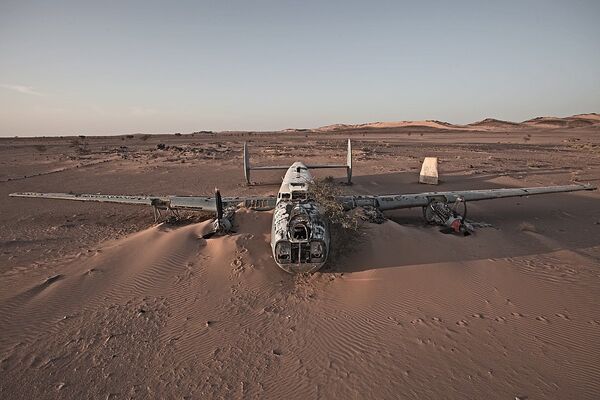 Самолет в Западной Сахаре
