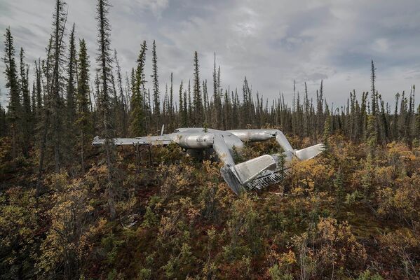 Упавший самолет на Аляске