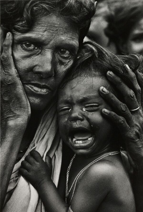 Дон Маккалин «Беженцы из Восточного Пакистана на индийской границе», 1971