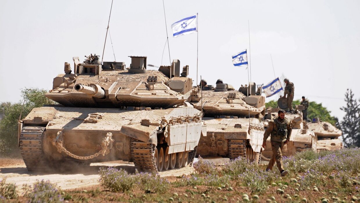 Израильские танки на границе Израиля и сектора Газа
