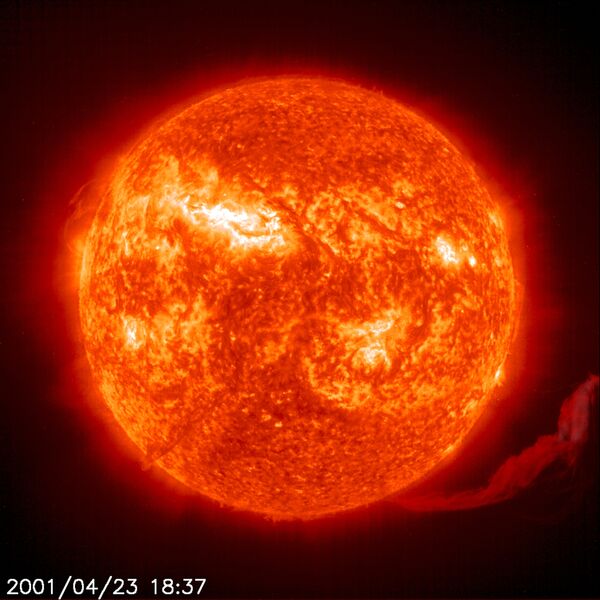 Солнце, снятое космическим аппаратом SOHO