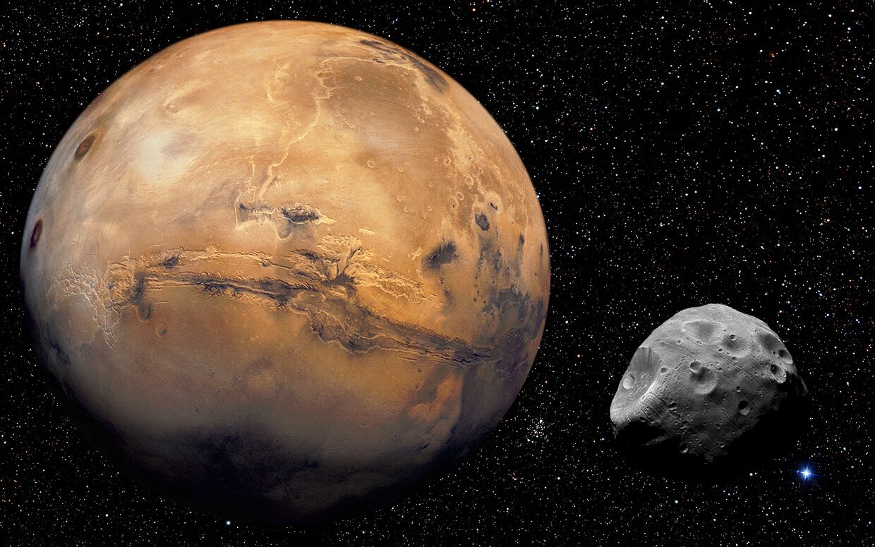 Марс и Фобос