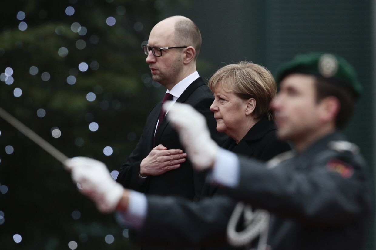 Ангела Меркель и Арсений Яценюк, визит украинского премьер-министра в Берлин