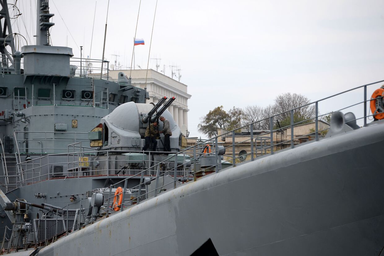 Боевые корабли флота РФ в Севастопольской бухте