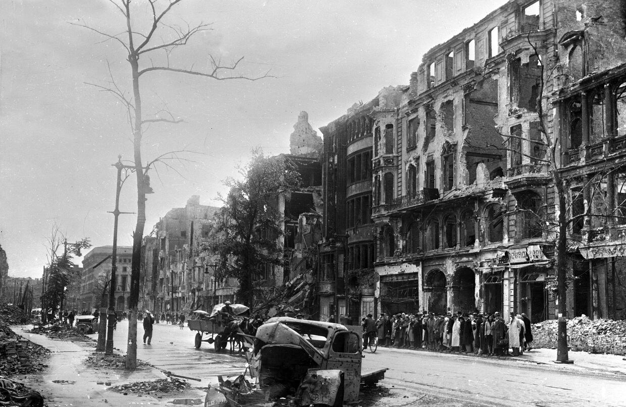 Улица Потсдамер в Берлине, 1945 год