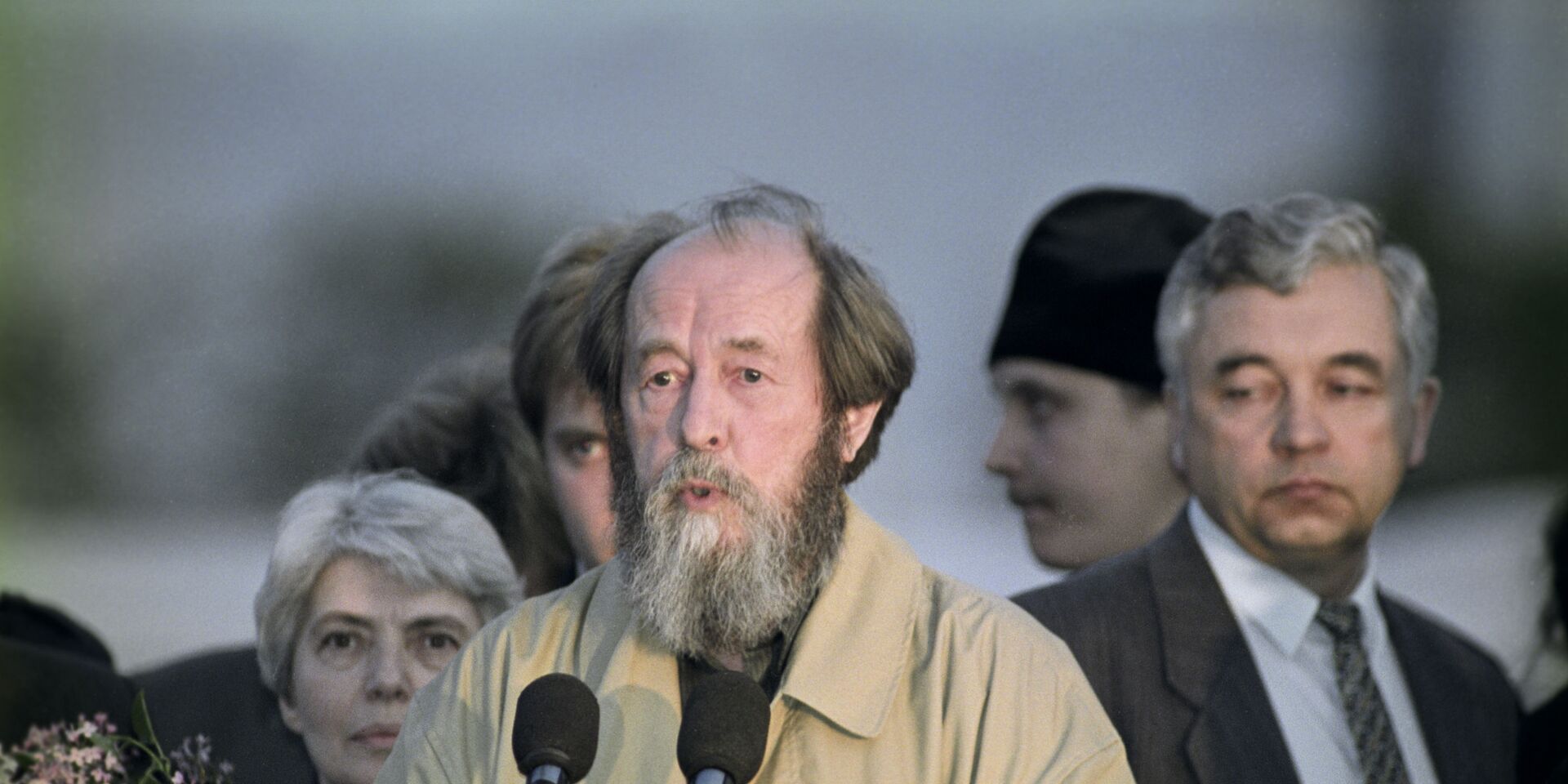 Н. Солженицына и А. Солженицын во Владивостоке - ИноСМИ, 1920, 18.12.2023