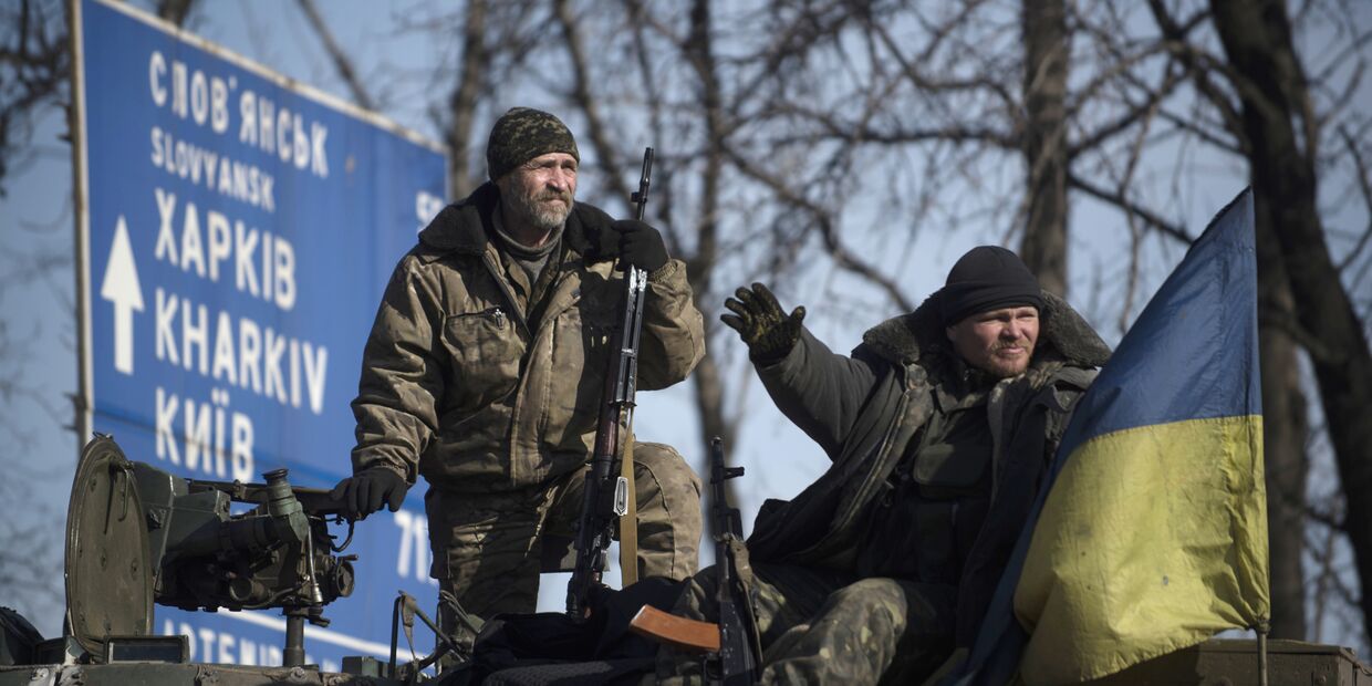 Украинские солдаты рядом с городом Артемовск