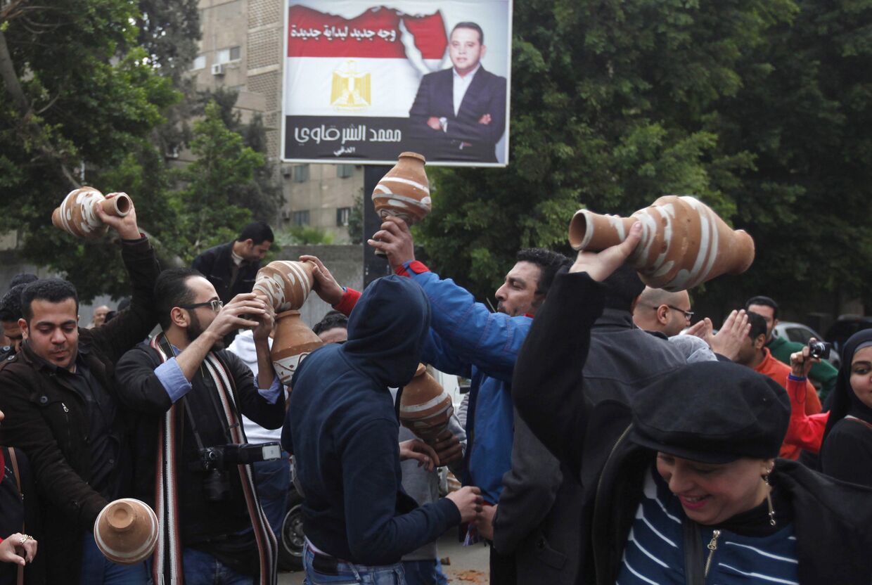 Протесты у посольства Катара в Каире