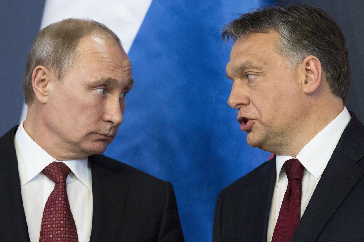 Владимир Путин и президент Венгрии Виктор Орбан во время встречи в Будапеште