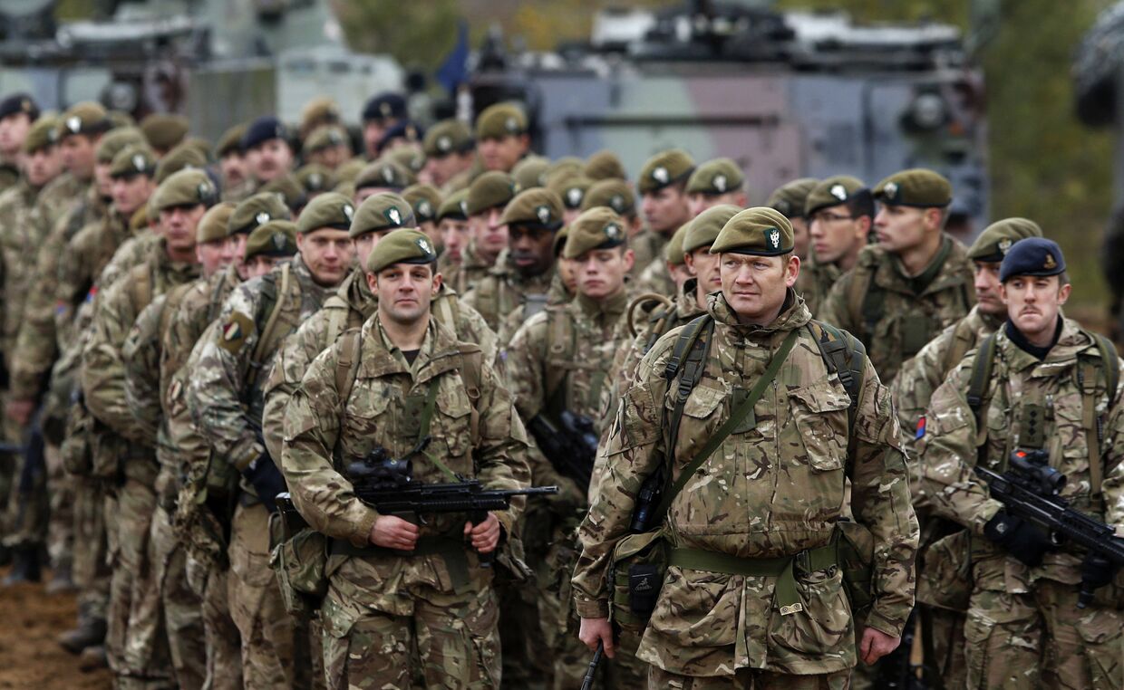 Британские солдаты на учениях НАТО Iron Sword 2014 в Литве