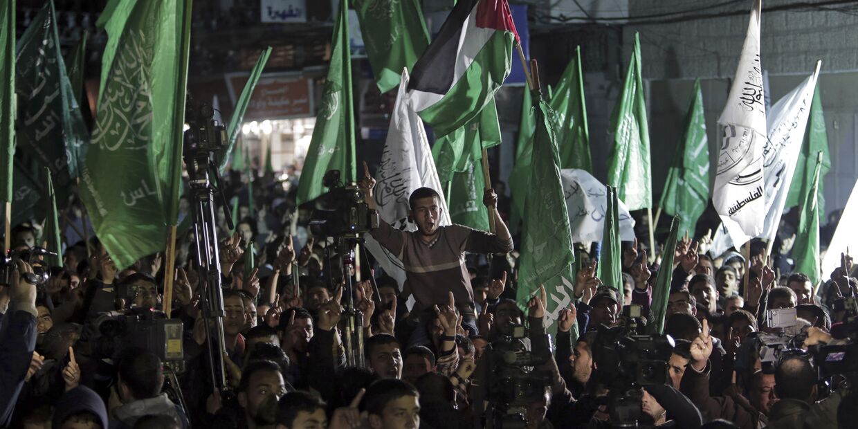 Протест в Газе против признания движения ХАМАС террористической организацией 