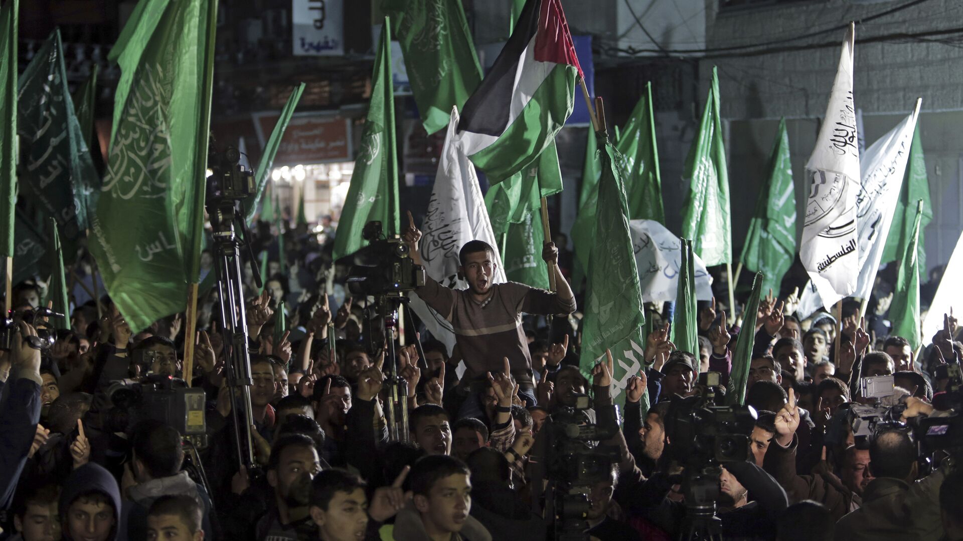 Протест в Газе против признания движения ХАМАС террористической организацией  - ИноСМИ, 1920, 11.10.2023