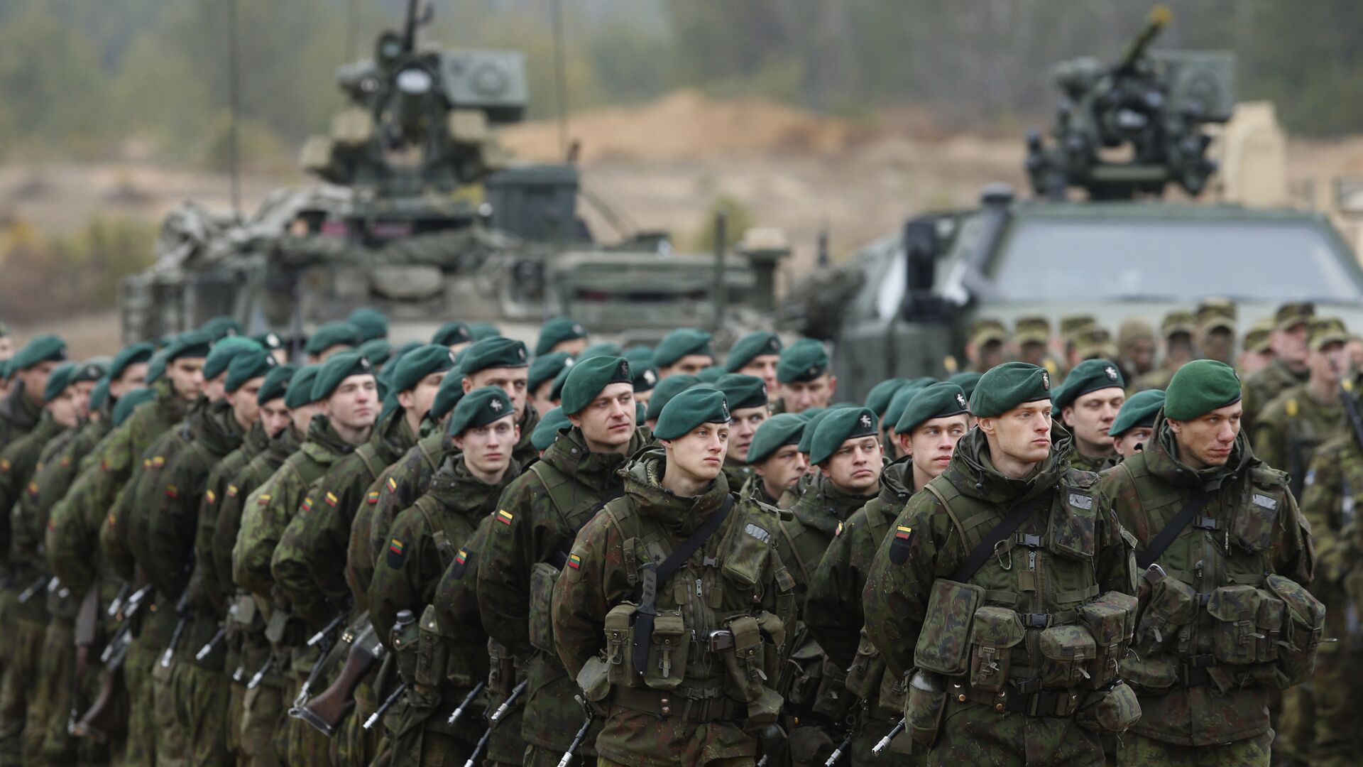 Литовские солдаты во время учений НАТО Iron Sword 2014 поблизости от Вильнюса - ИноСМИ, 1920, 22.11.2019