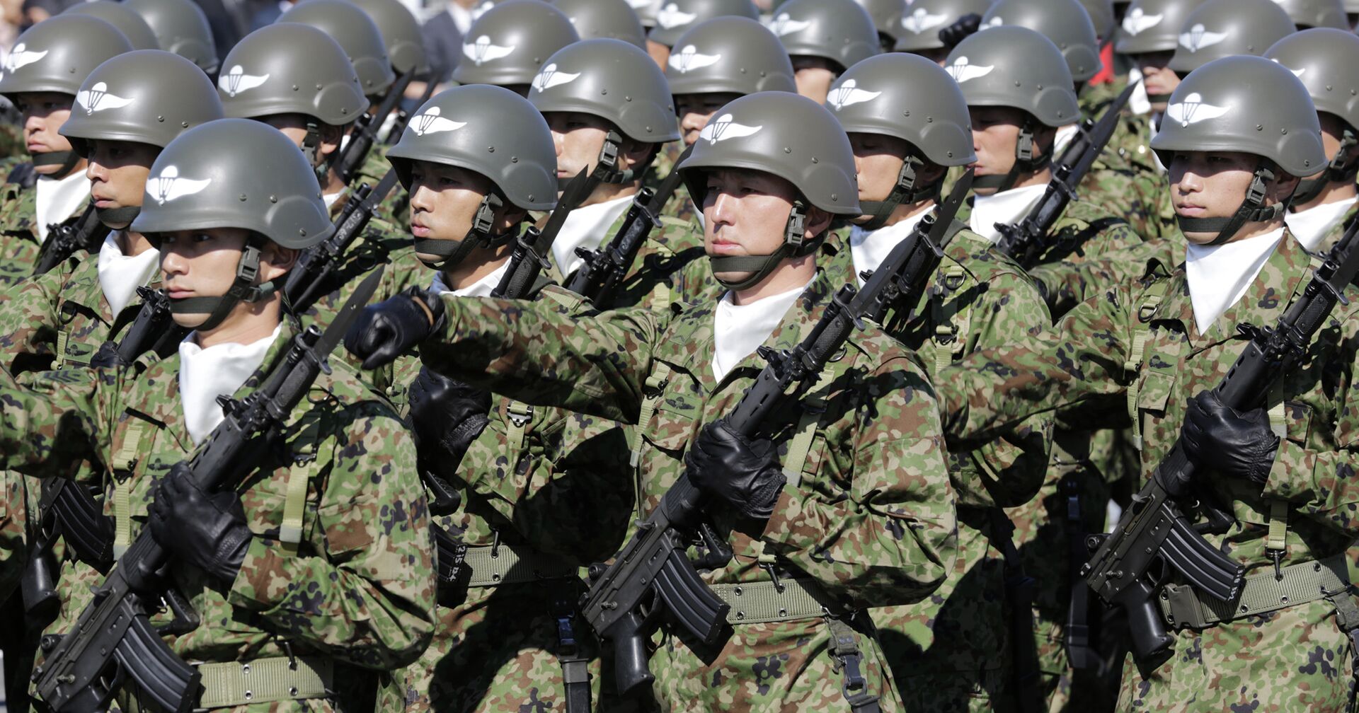 Солдаты сил самообороны Японии на военной базе Асака - ИноСМИ, 1920, 12.12.2021