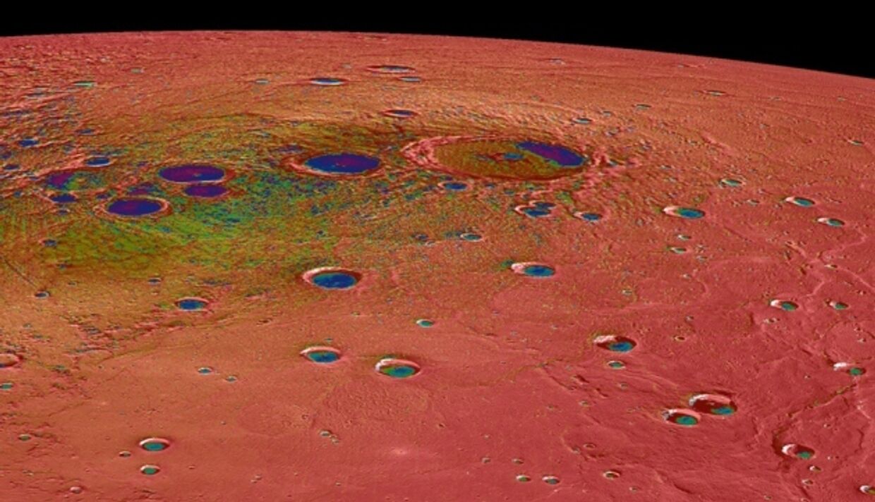 Кратеры на поверхности Меркурия, сфотографированные космическим аппаратом НАСА Messenger