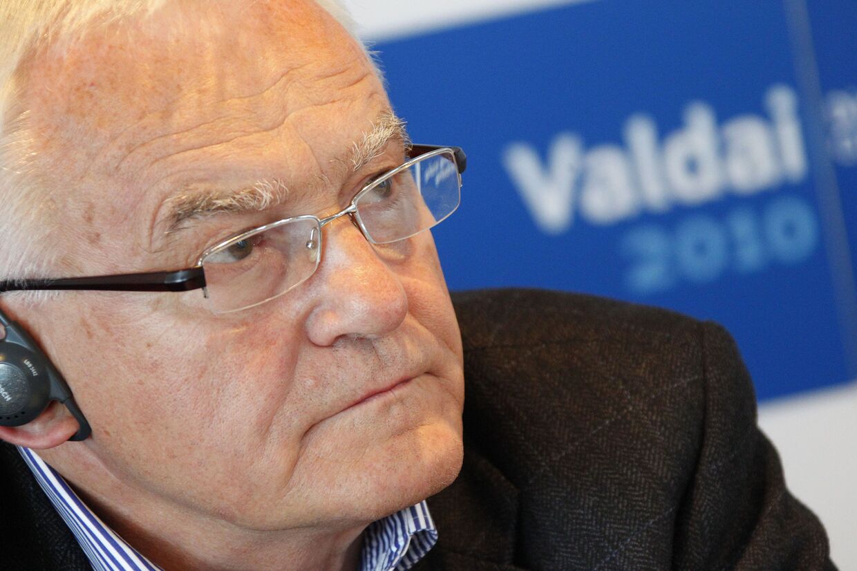 Бывший премьер-министр Польши Лешек Миллер на заседании Международного дискуссионного клуба Валдай