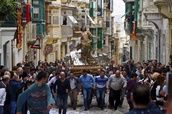 Пасхальная процессия на Мальте